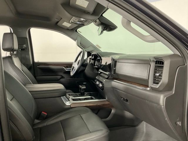 Used 2023 GMC Sierra 1500 SLT w/ SLT Premium Plus Package image 33