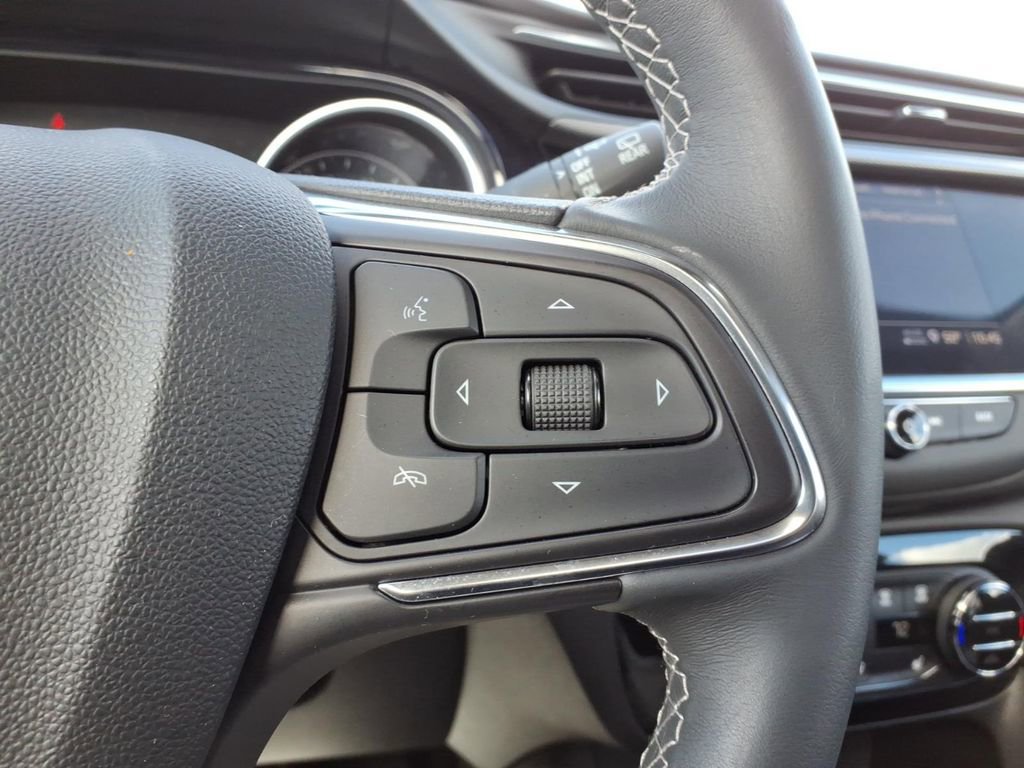 Used 2023 Buick Encore GX Essence w/ Experience Buick Package AWD/4WD image 16