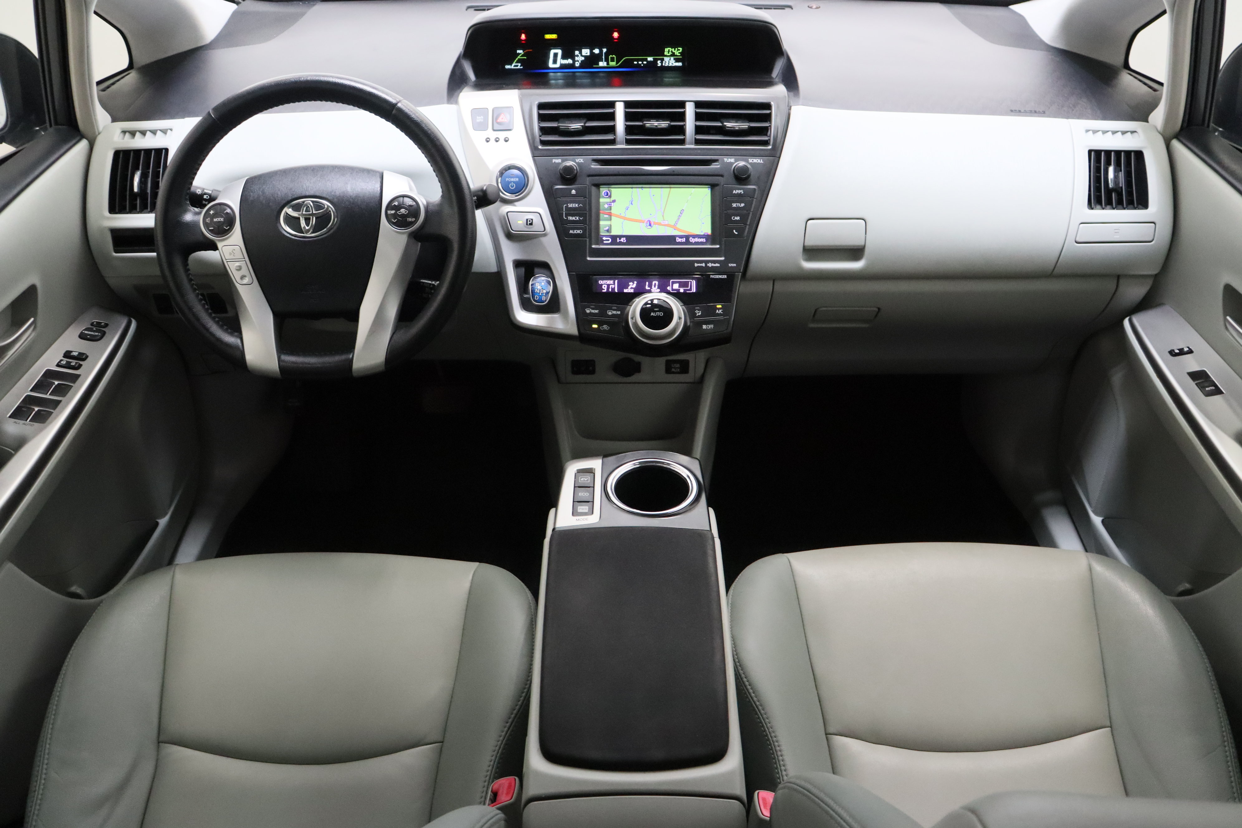 Used 2013 Toyota Prius V Five FWD image 29