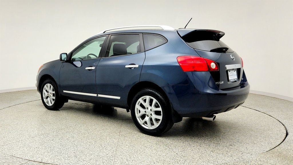 Used 2013 Nissan Rogue SL AWD/4WD image 7
