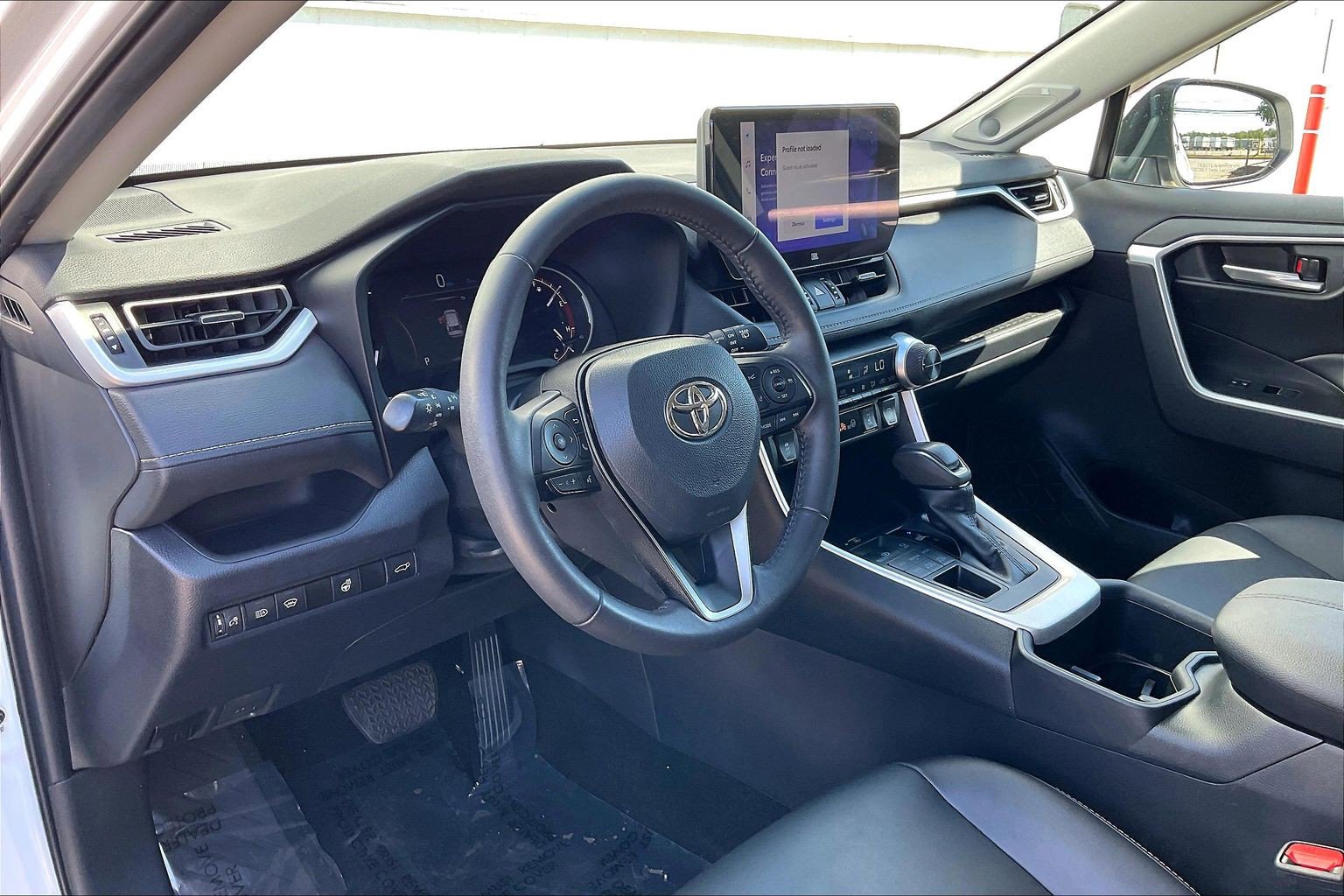 Used 2023 Toyota RAV4 XLE Premium AWD/4WD image 18