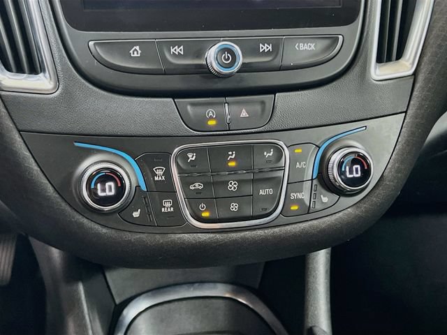 Used 2021 Chevrolet Malibu LT FWD image 15