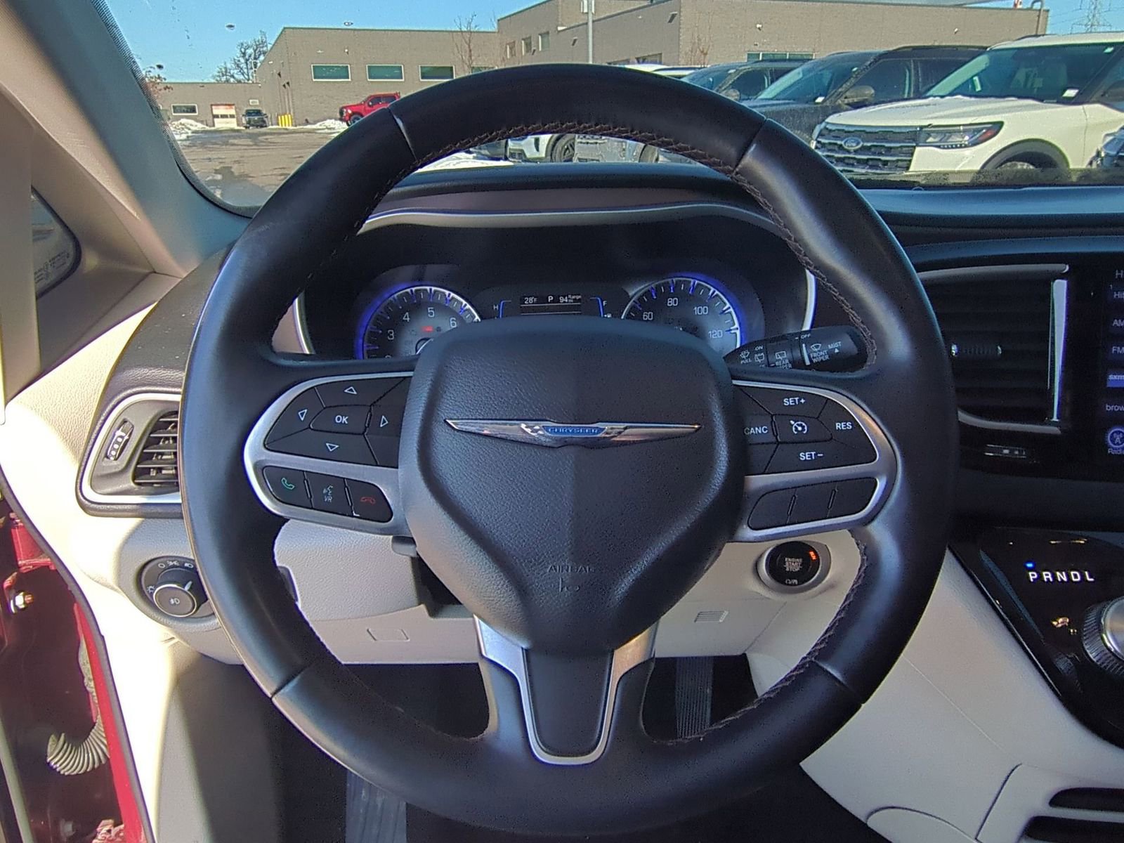 Used 2017 Chrysler Pacifica Touring-L image 24