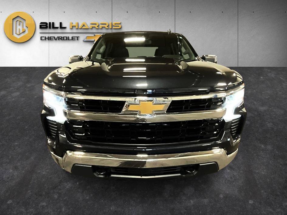 Used 2024 Chevrolet Silverado 1500 LT AWD/4WD image 8