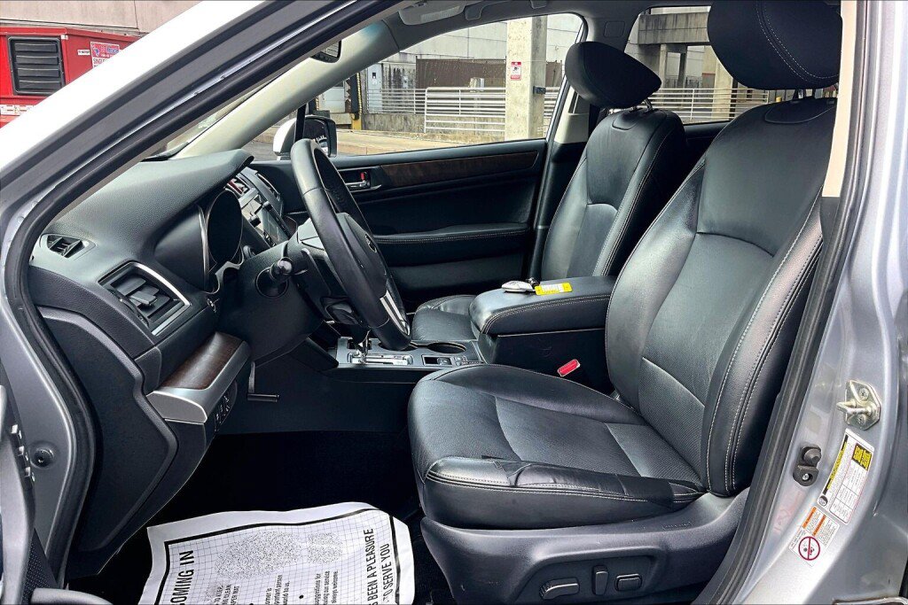 Used 2015 Subaru Outback 2.5i Limited AWD/4WD image 15