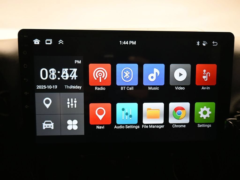 Used 2012 Jeep Wrangler Unlimited Sahara AWD/4WD image 14