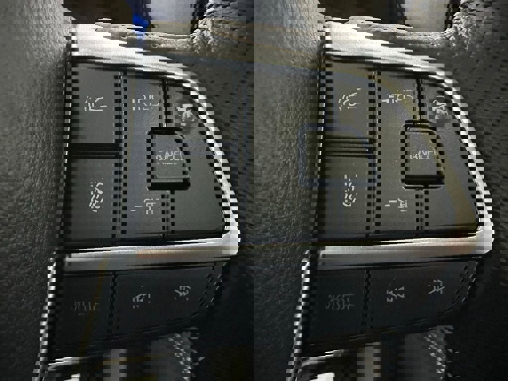 Used 2025 Toyota Sienna XSE image 20