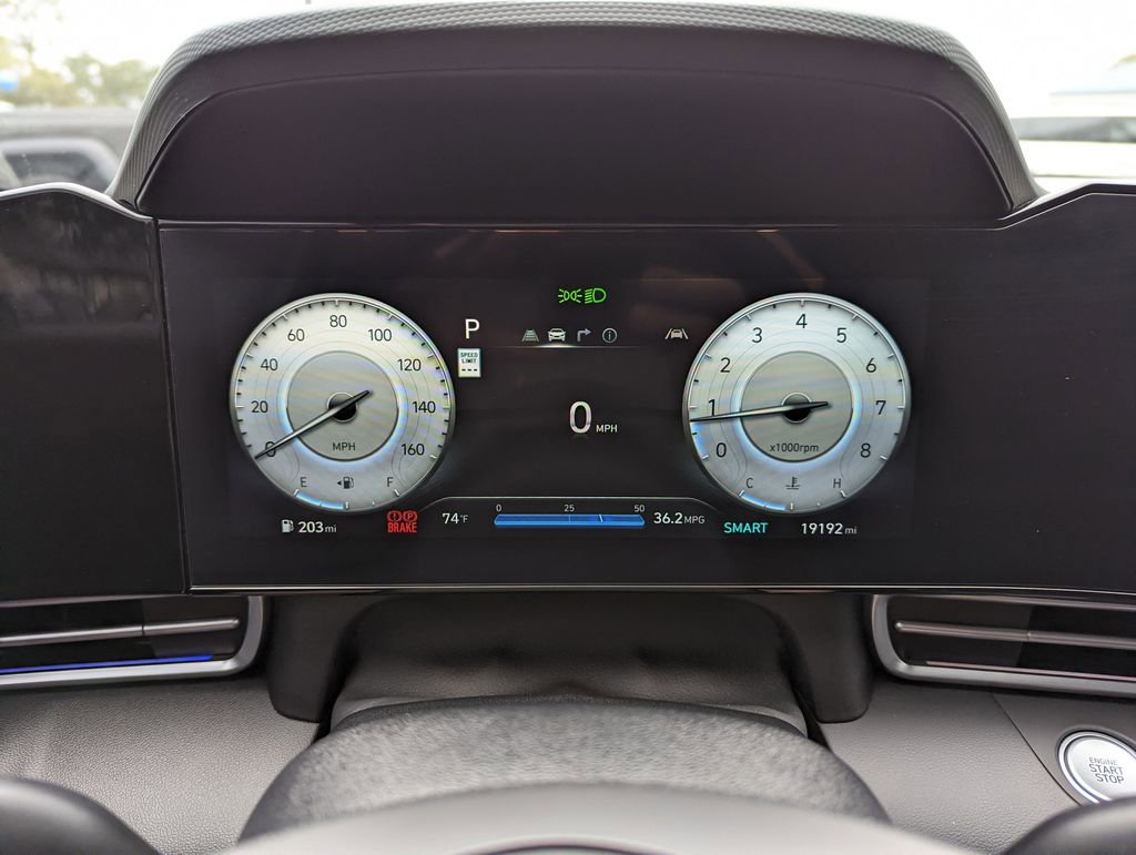 Used 2024 Hyundai Elantra SEL image 37