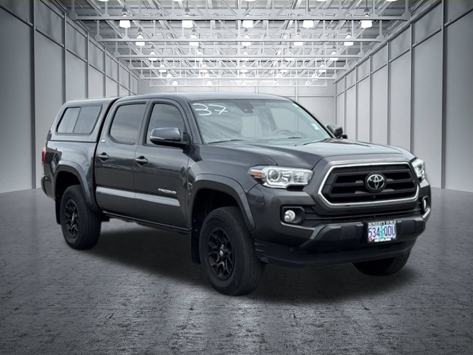 Used 2022 Toyota Tacoma SR5 AWD/4WD image 4