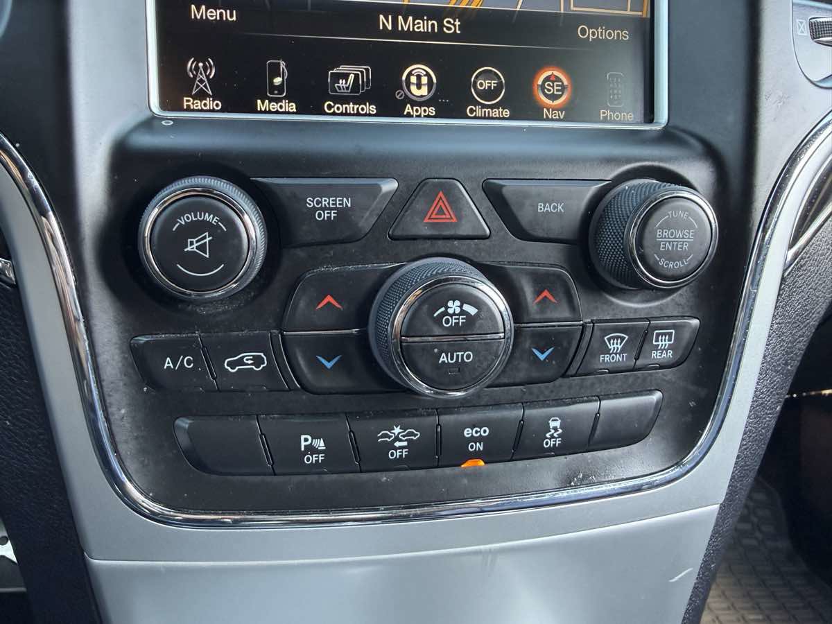 Used 2015 Jeep Grand Cherokee High Altitude image 23