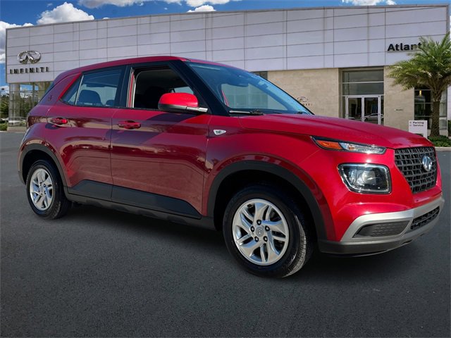 Used 2023 Hyundai Venue SE video 2