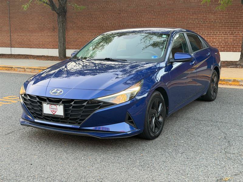 Used 2023 Hyundai Elantra SEL FWD image 3