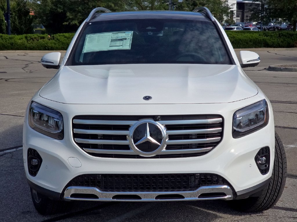 New 2026 Mercedes-Benz GLB 250 4MATIC image 11