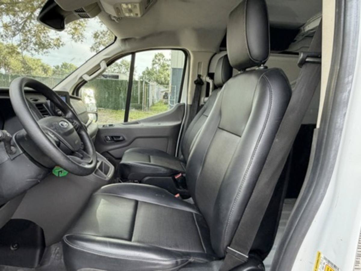 Used 2024 Ford Transit 250 Low Roof w/ Exterior Upgrade Package RWD image 11