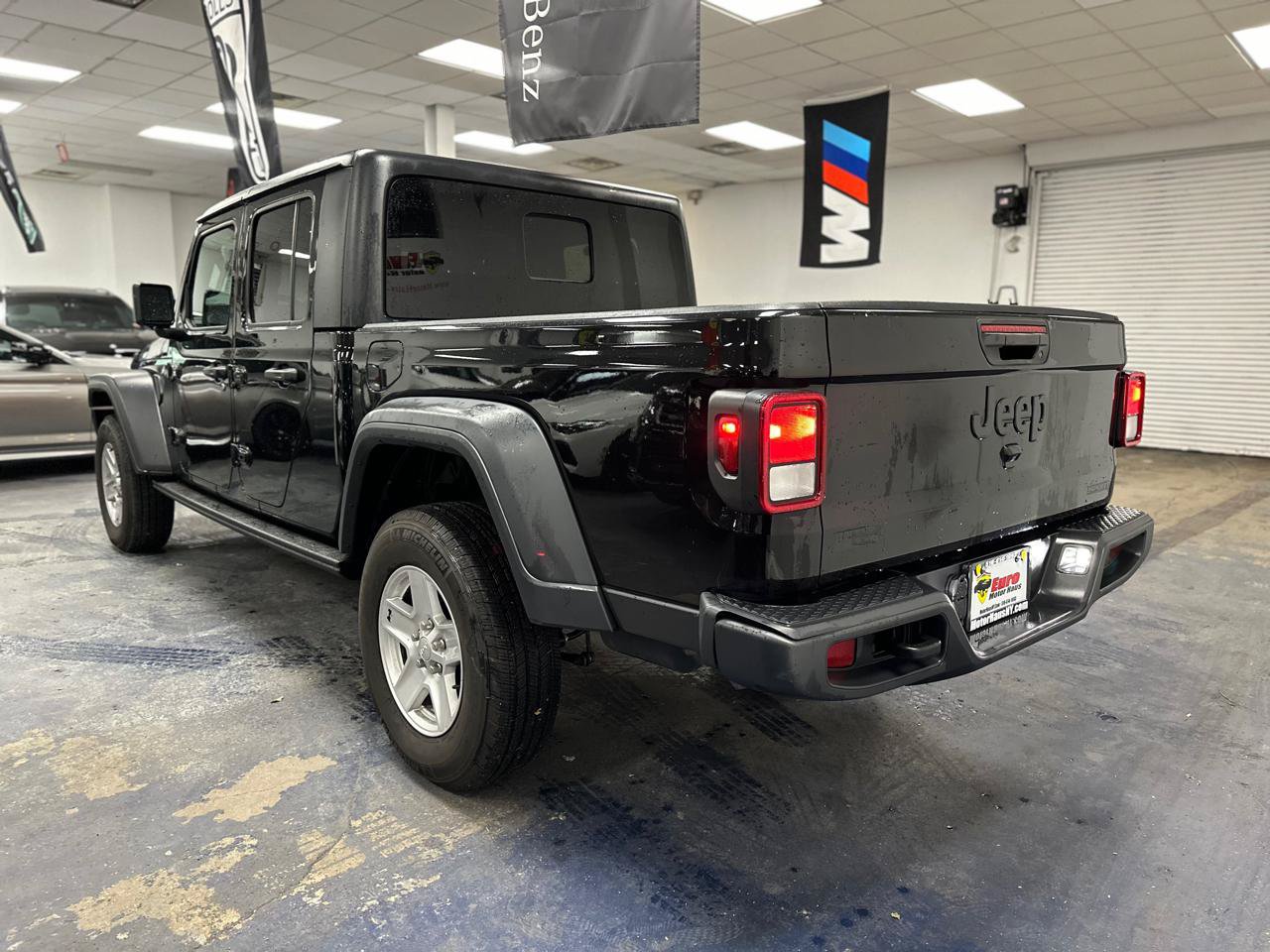 Used 2020 Jeep Gladiator Sport w/ Quick Order Package 24S AWD/4WD image 10