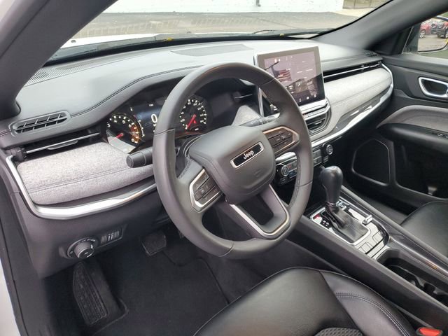 Used 2023 Jeep Compass Latitude image 15
