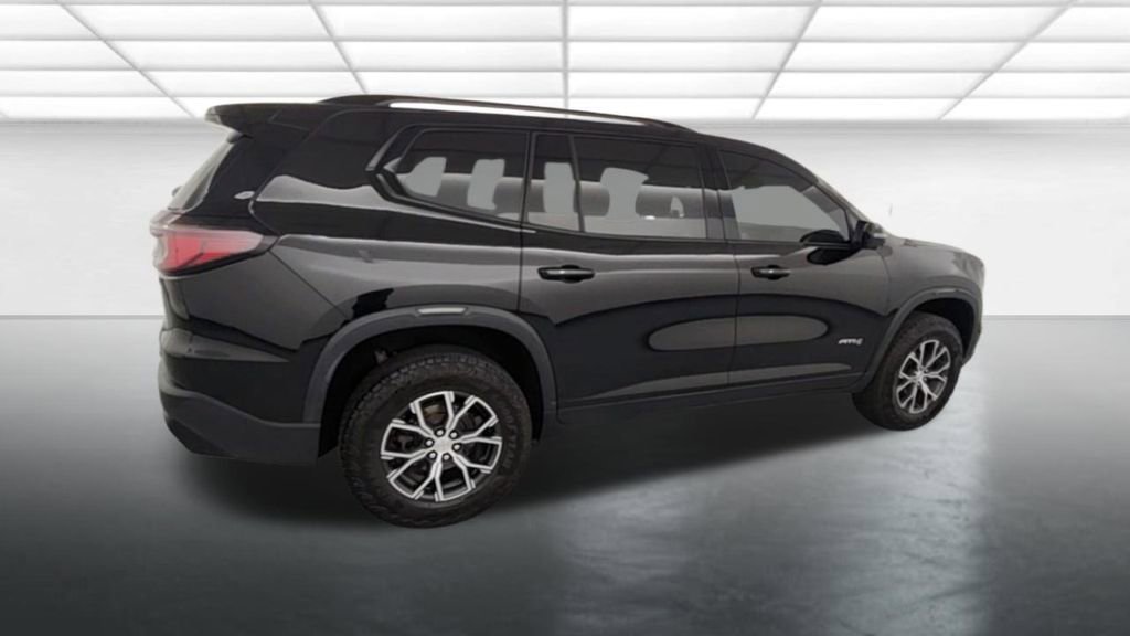 Used 2024 GMC Acadia AT4 w/ Luxury Package image 8