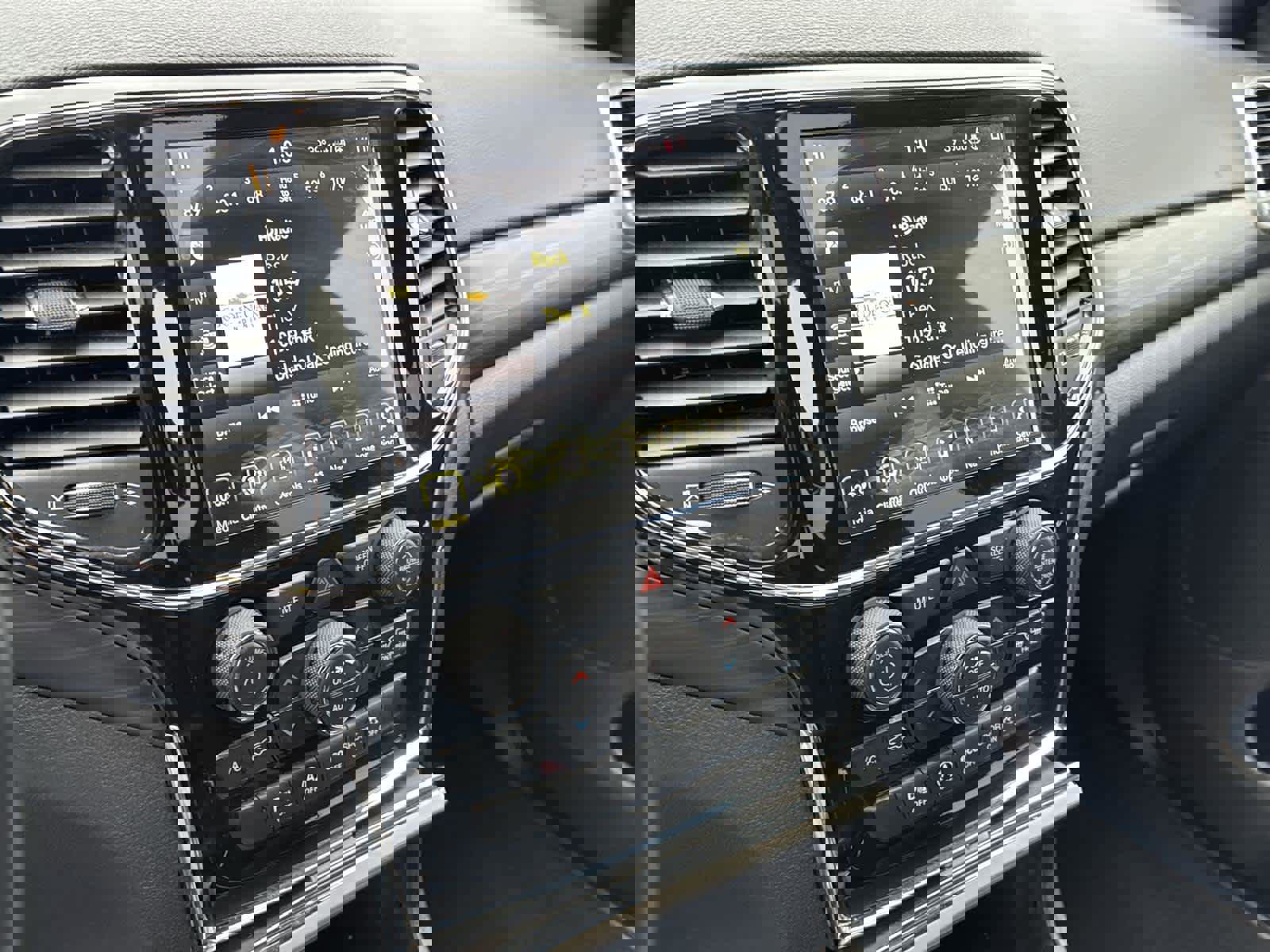 Used 2020 Jeep Grand Cherokee Altitude image 24