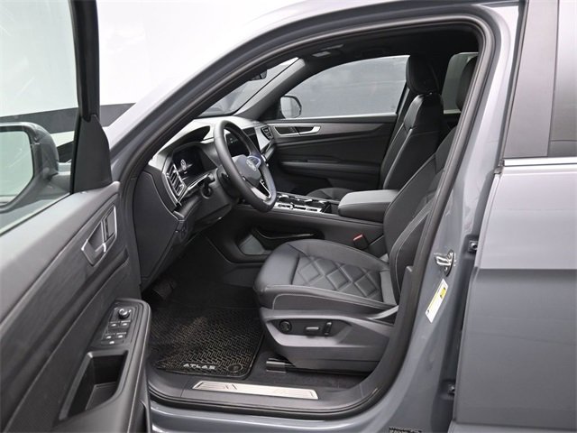 New 2026 Volkswagen Atlas Cross Sport SE image 9