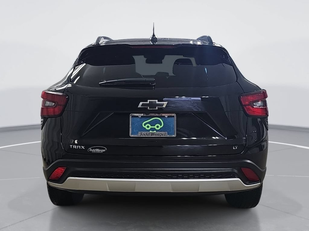 Certified 2024 Chevrolet Trax LT w/ Driver Confidence Package FWD image 5