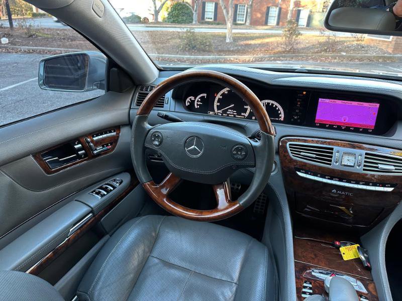 Used 2010 Mercedes-Benz CL 550 4MATIC w/ Sport Pkg image 39