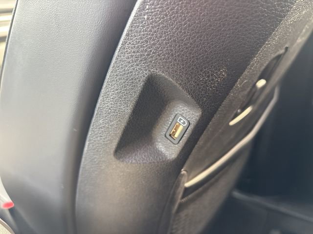 Used 2024 Kia Carnival LX image 23