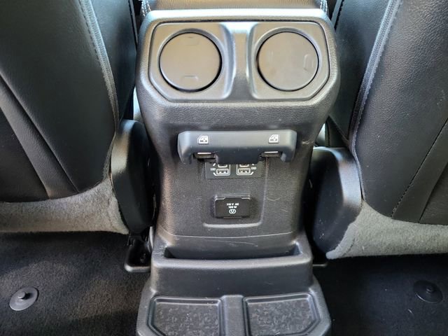 Used 2022 Jeep Wrangler Unlimited Sahara w/ Cold Weather Group AWD/4WD image 22