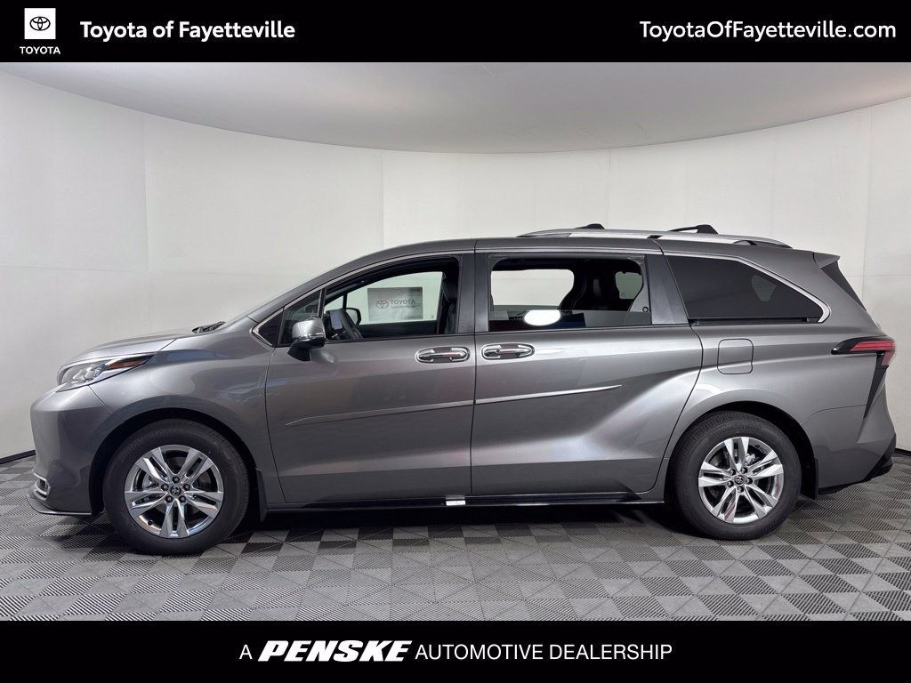 New 2026 Toyota Sienna Limited FWD image 8