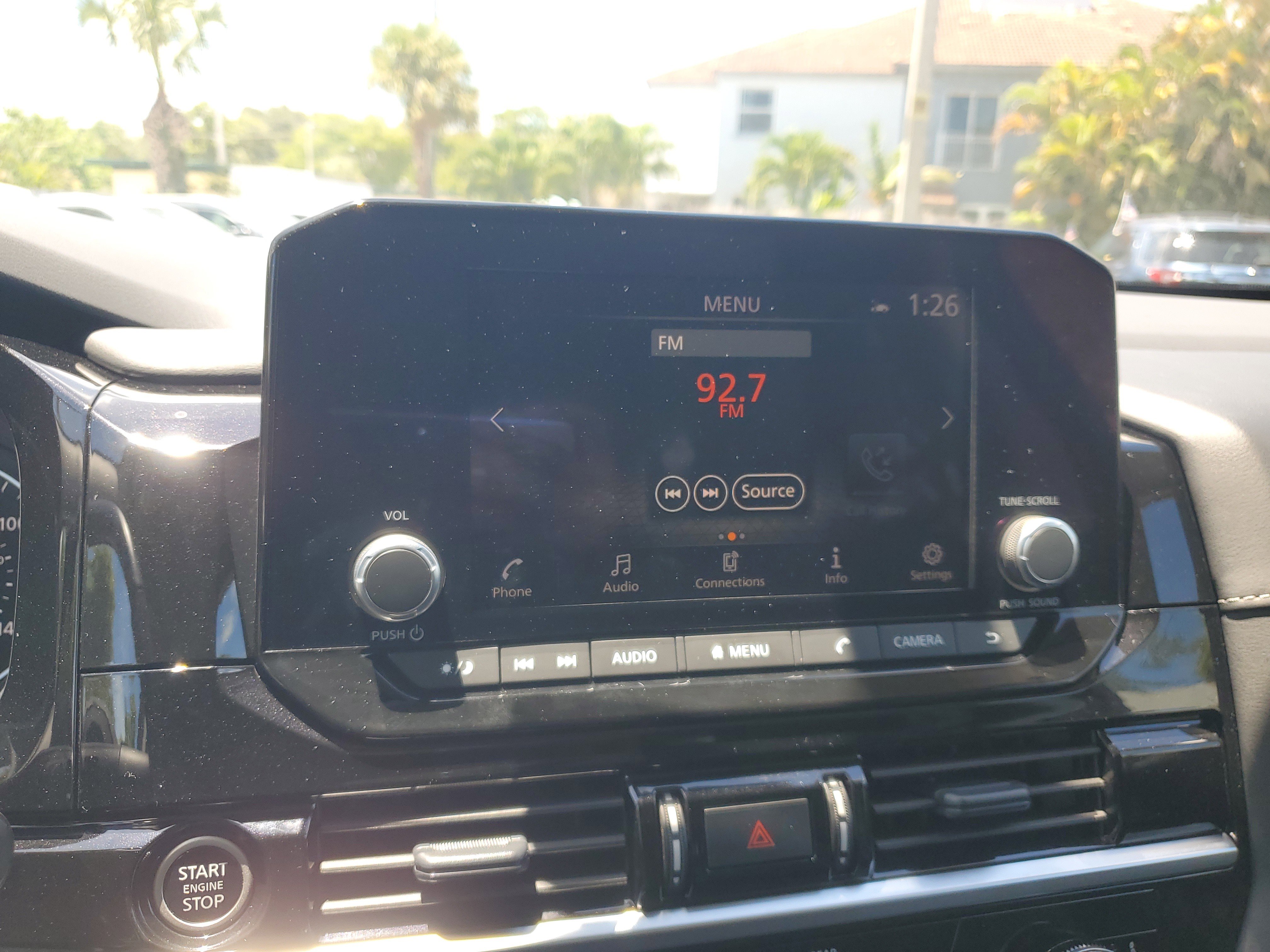 Used 2024 Nissan Pathfinder SV image 18