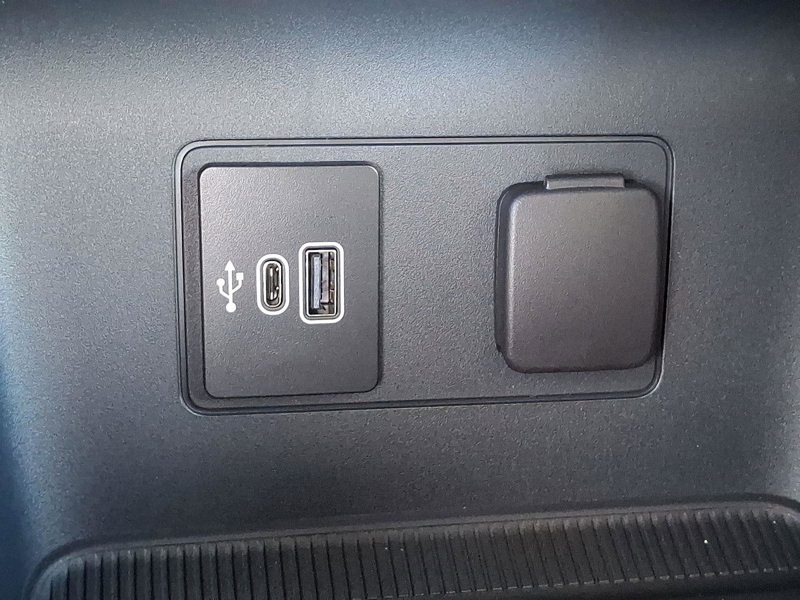 New 2026 Ford Explorer Active w/ Active Comfort Package image 16