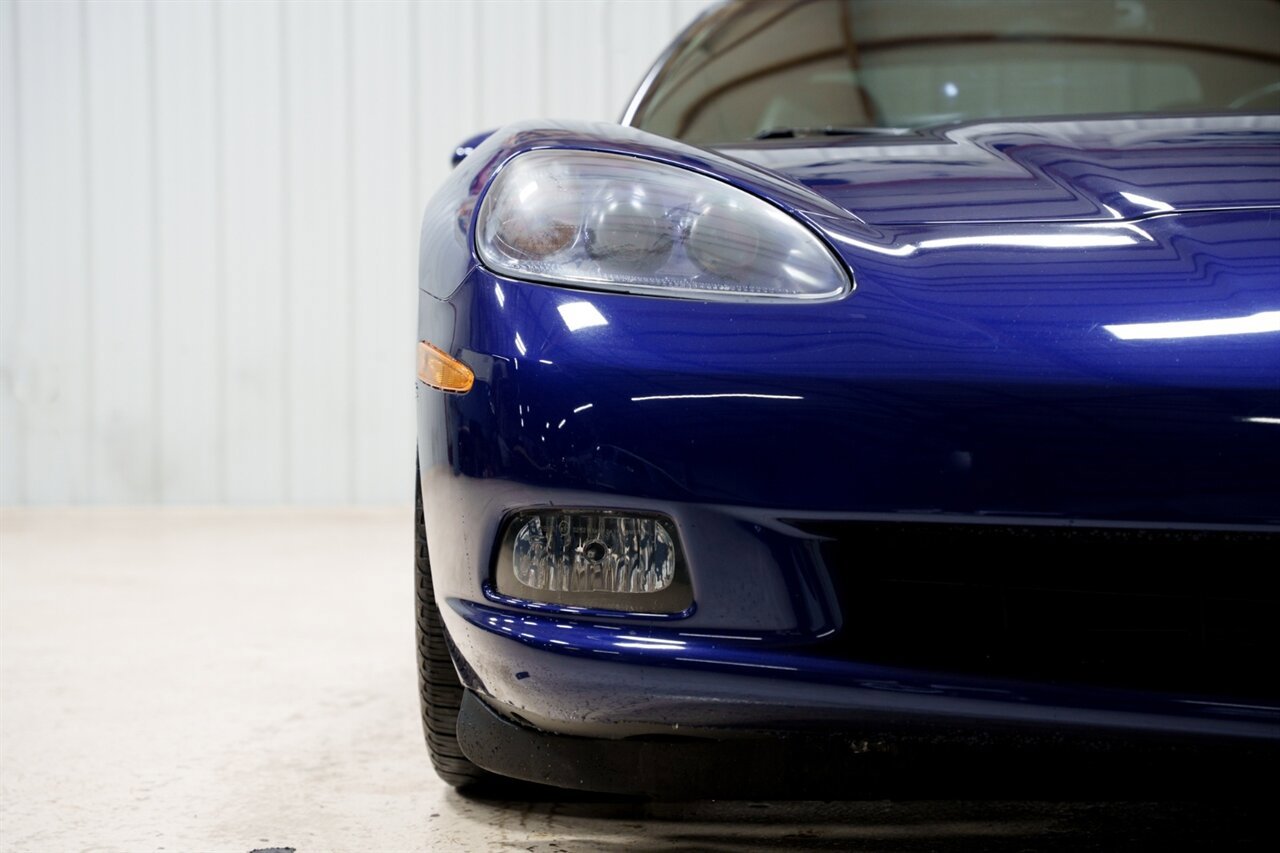 Used 2005 Chevrolet Corvette Convertible w/ Preferred Equipment Group image 29