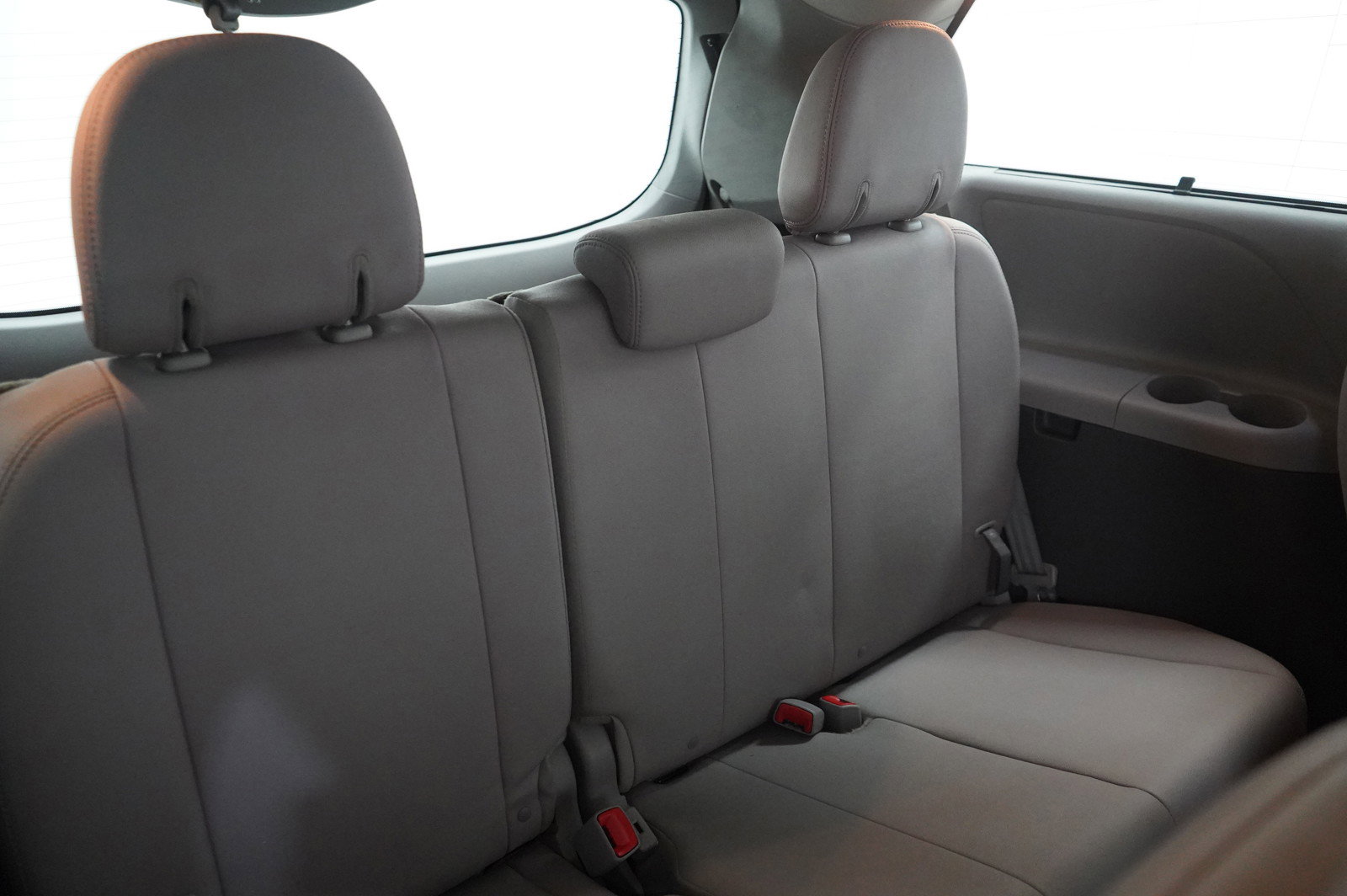 Used 2017 Toyota Sienna XLE image 13