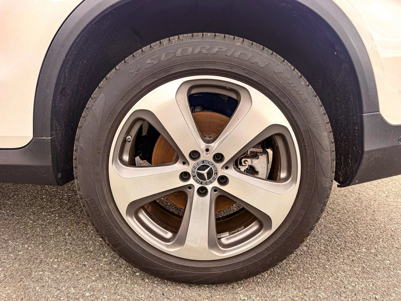 Used 2018 Mercedes-Benz GLC 300 4MATIC image 50