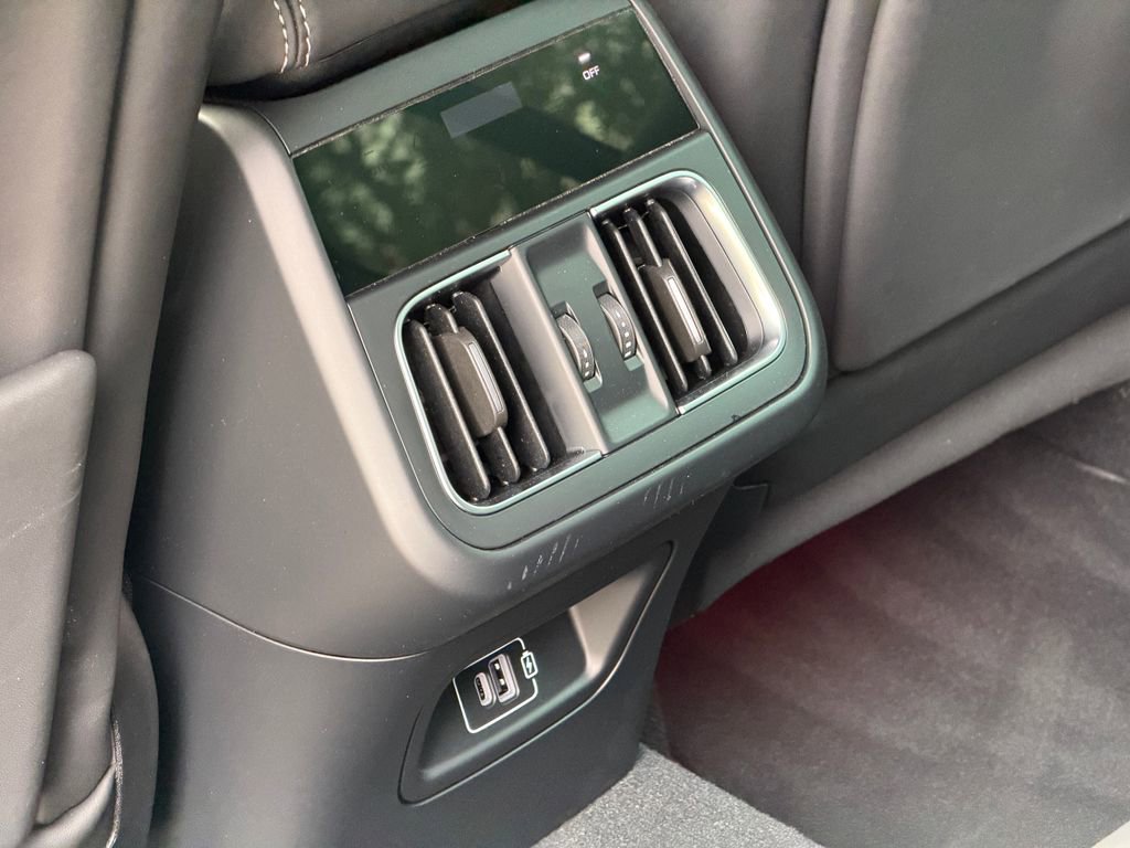 New 2025 Maserati Grecale Trofeo image 31