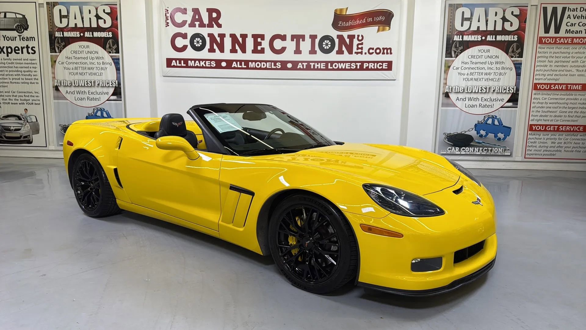 Used 2013 Chevrolet Corvette Grand Sport w/ 3LT Preferred Equipment Group image 1