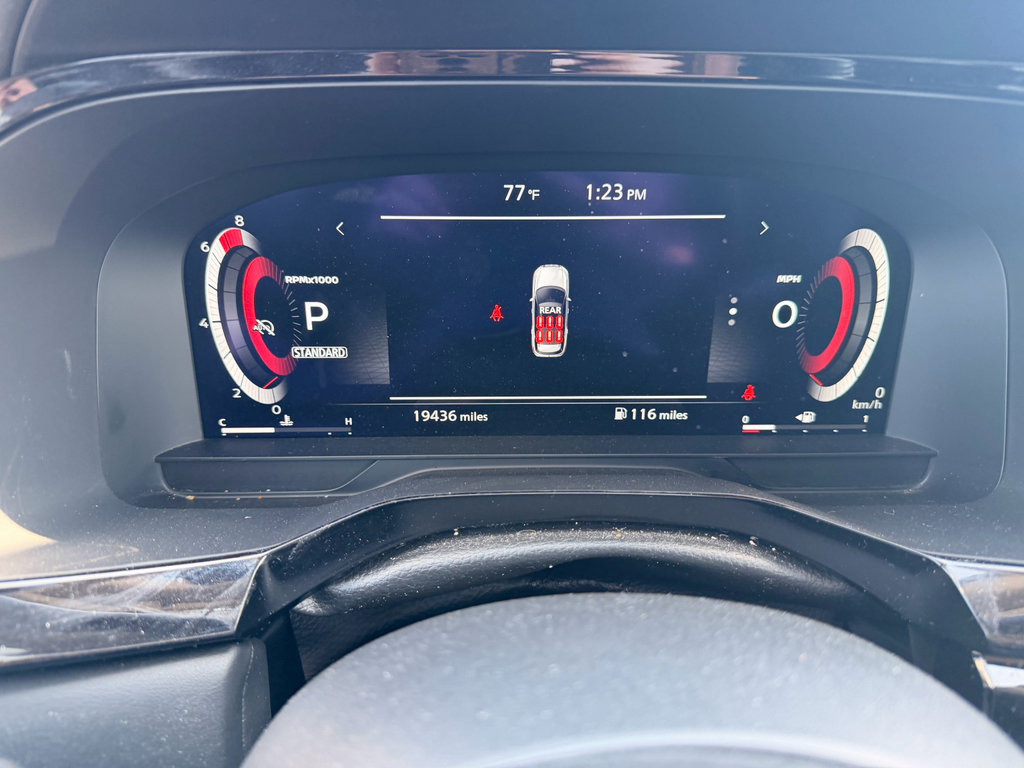 Used 2024 Nissan Pathfinder Platinum w/ Cargo Package image 10