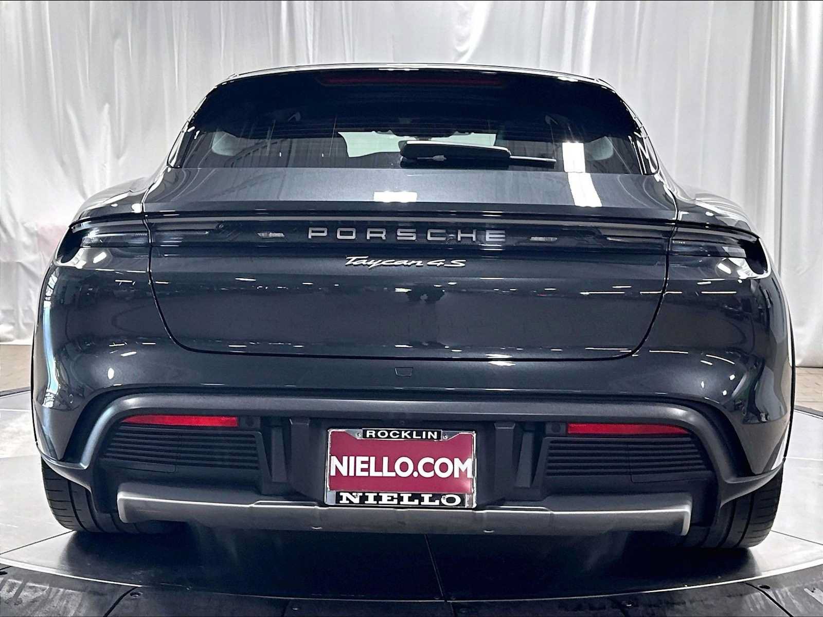 Used 2025 Porsche Taycan 4S AWD/4WD image 8