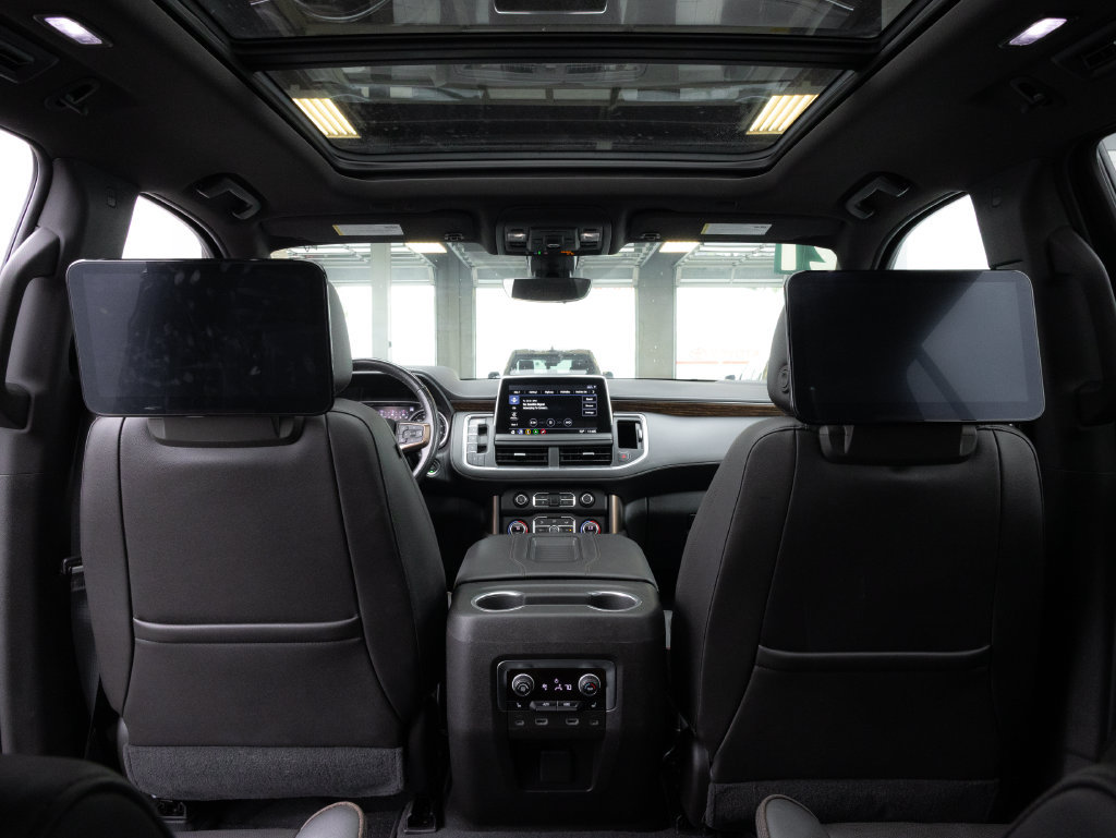 Used 2021 Chevrolet Tahoe High Country w/ Premium Package AWD/4WD image 18