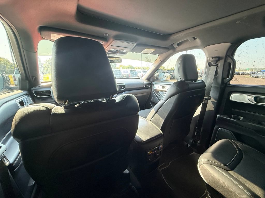 Used 2020 Ford Explorer ST w/ ST Street Pack AWD/4WD image 27