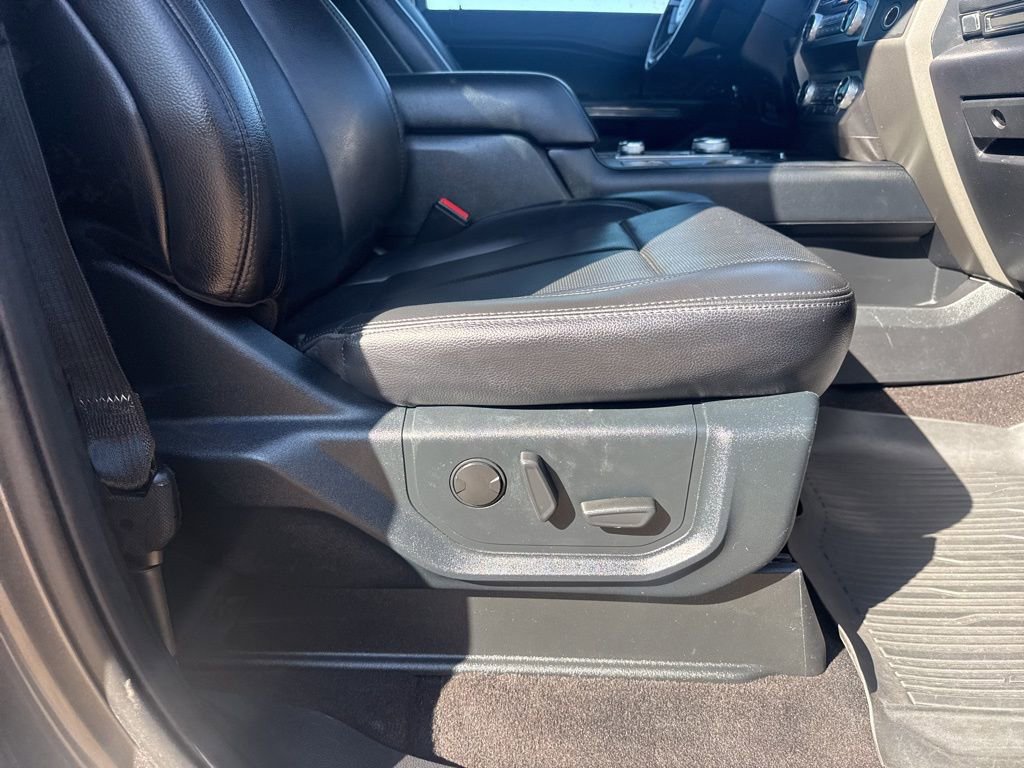 Used 2021 Ford Expedition XLT image 39