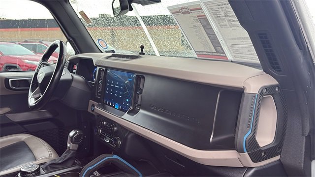 Used 2023 Ford Bronco Wildtrak image 30