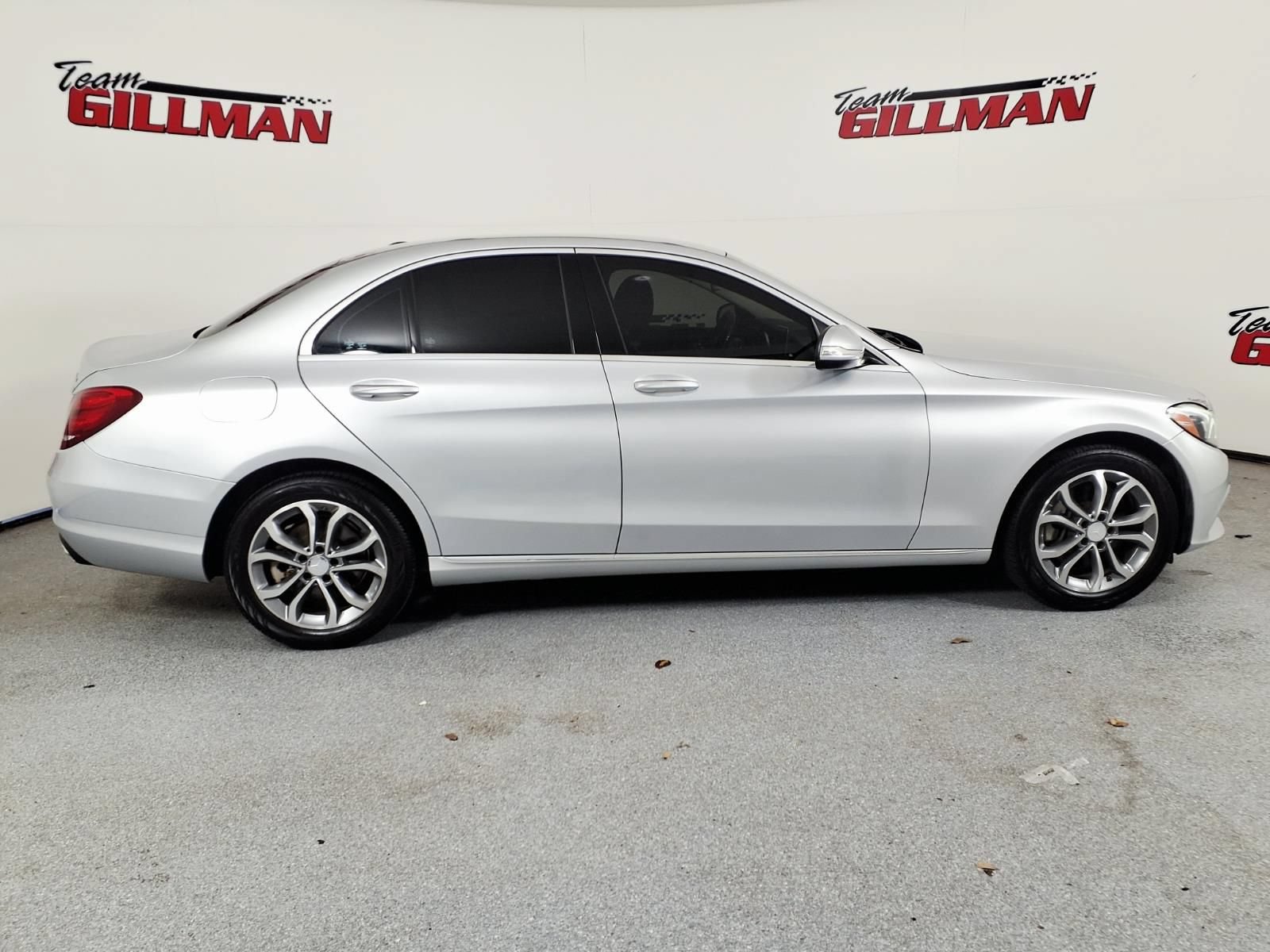 Used 2015 Mercedes-Benz C 300 4MATIC Sedan image 4