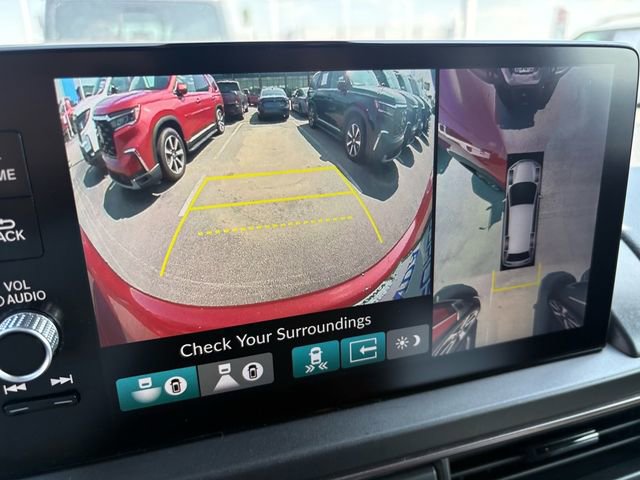 Certified 2024 Honda Pilot TrailSport image 11
