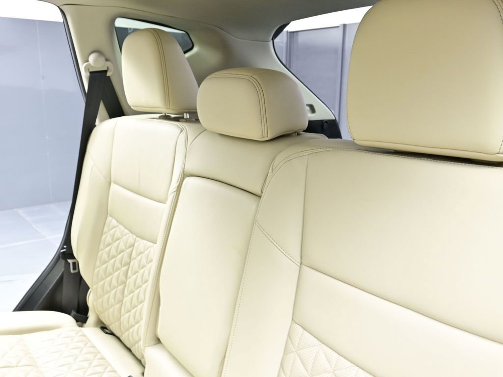 Used 2021 Nissan Murano Platinum w/ Cargo Package image 18