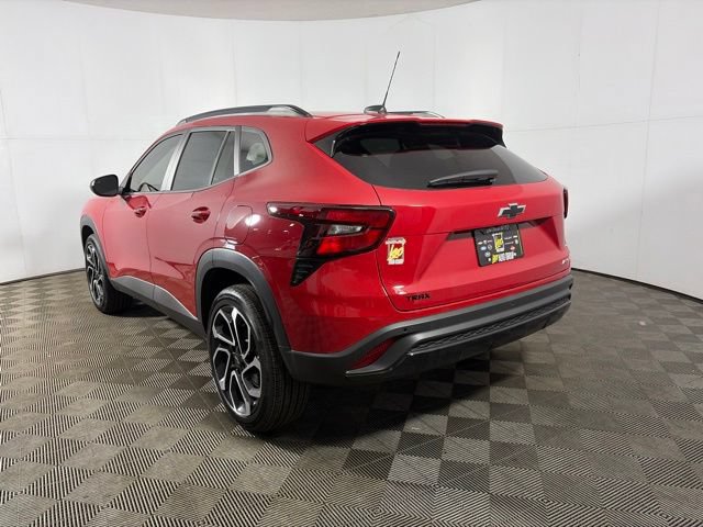 New 2026 Chevrolet Trax RS w/ Driver Confidence Package FWD image 5