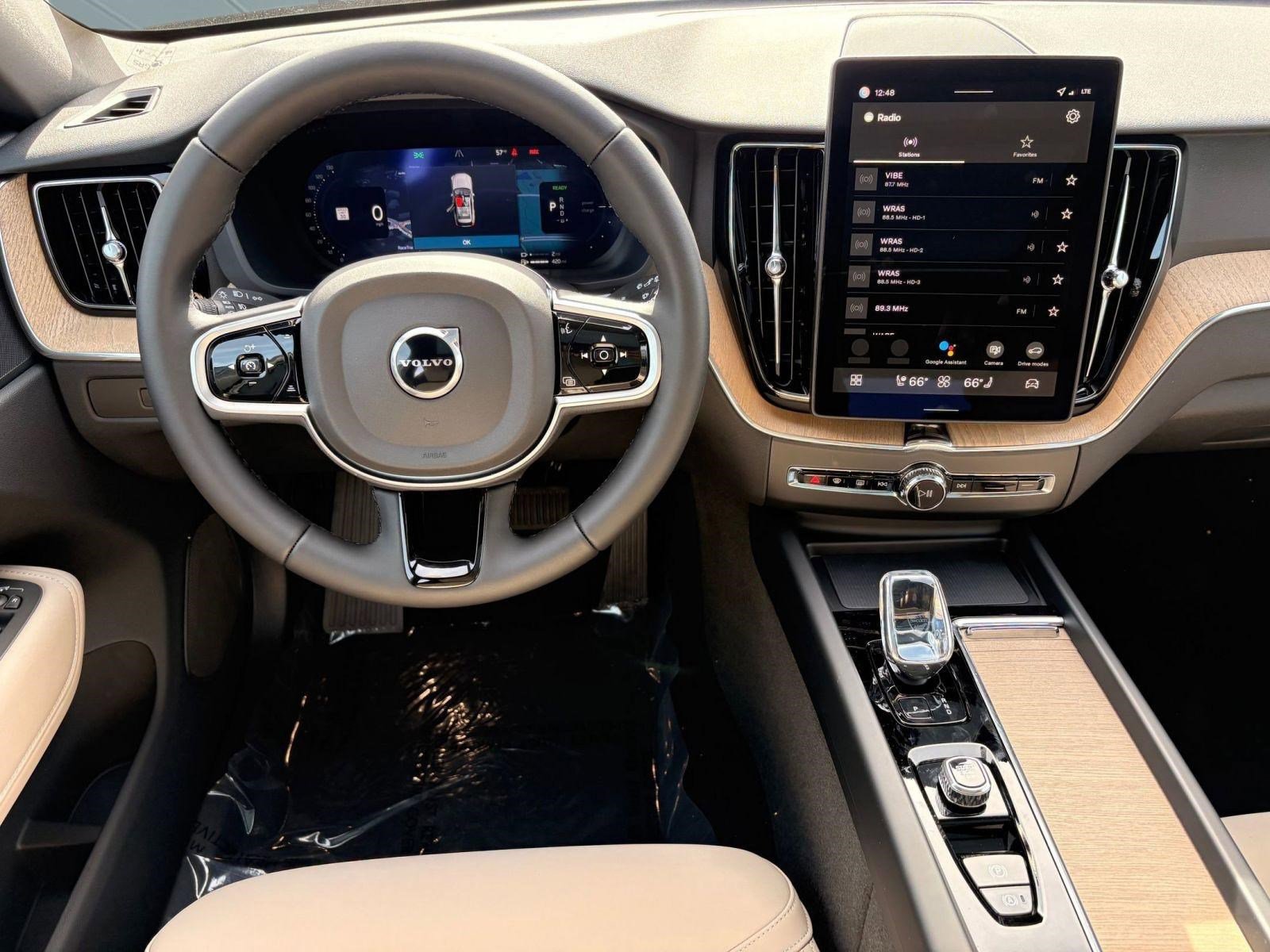 New 2026 Volvo XC60 T8 Core w/ Climate Package image 23