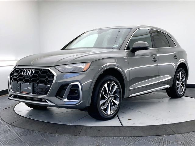 Used 2023 Audi Q5 2.0T Premium Plus w/ Premium Plus Package image 2