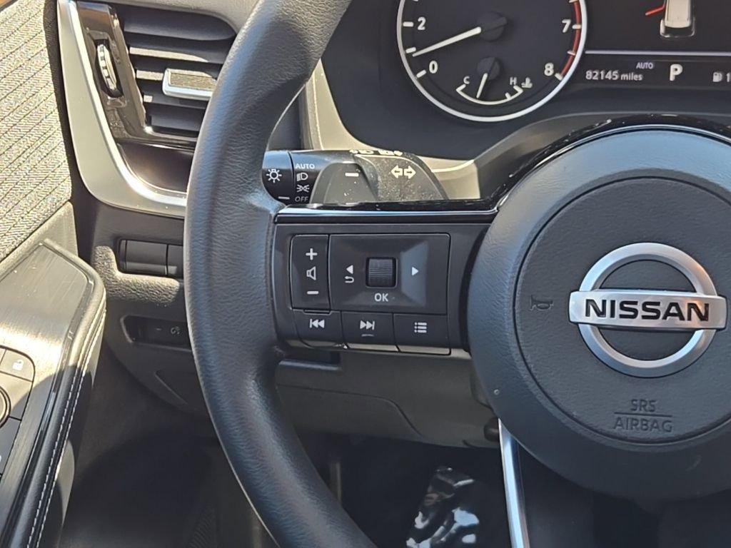 Used 2021 Nissan Rogue SV image 26