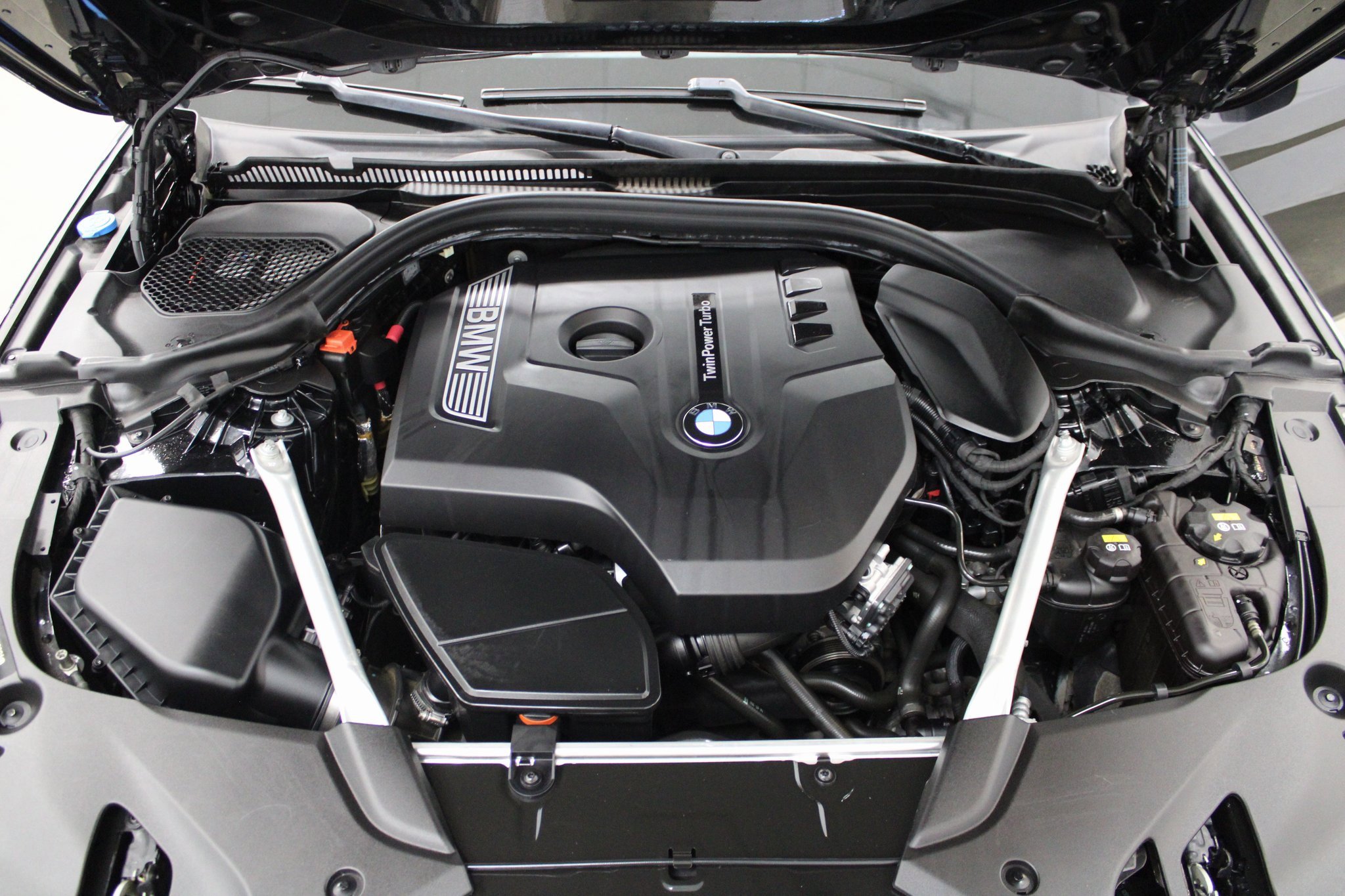 Used 2019 BMW 530i w/ Convenience Package image 11