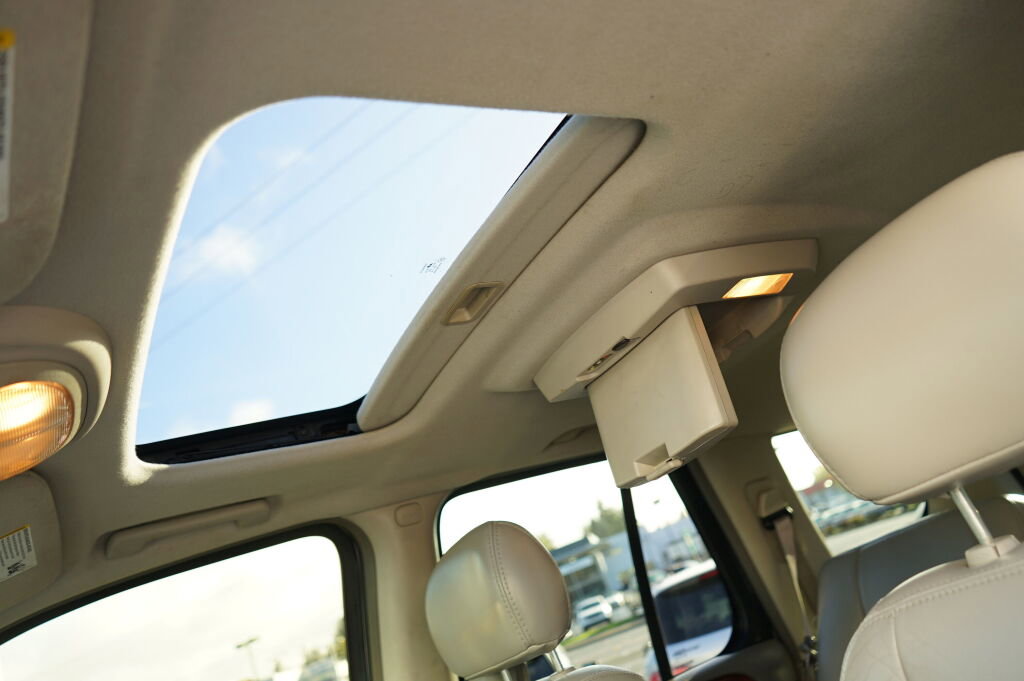 Used 2006 GMC Envoy Denali image 12